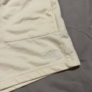 The North face cream sweat shorts